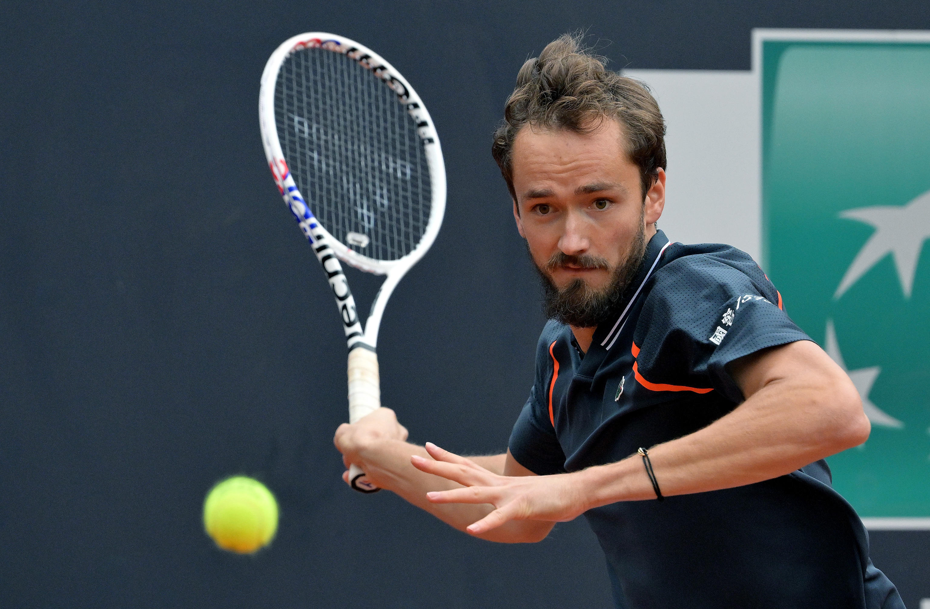 爱游戏大厅-温网横扫美网，梅德韦杰夫刷新纪录