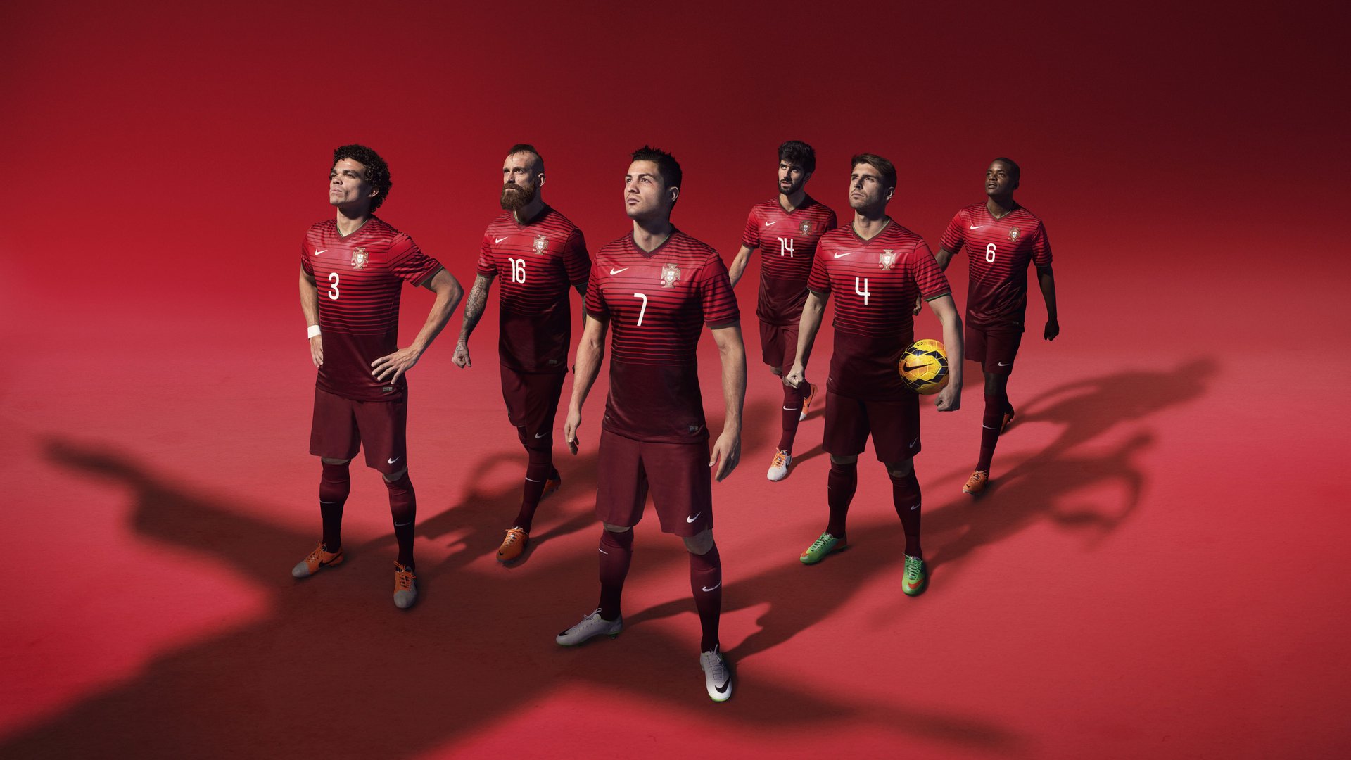 金玟哉压制级发挥,里昂速胜丹麦,一场战术与意志的完美胜利