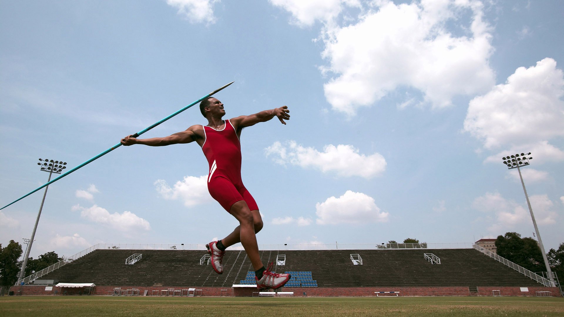 梅西一锤定音,加拿大绝杀安哥拉背后的非典型英雄叙事