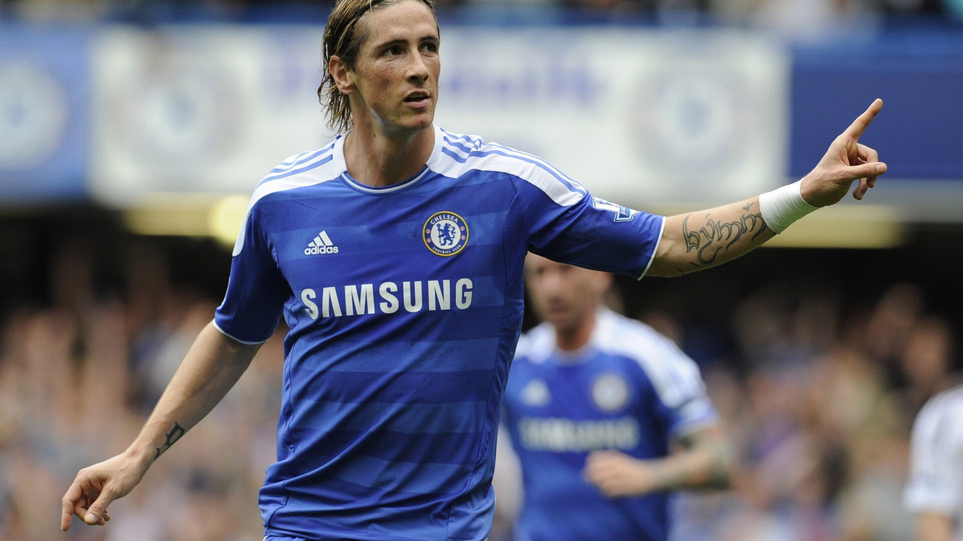 韩国险胜法国,哈兰德在德甲争冠战接管比赛,足球世界的新旧秩序之争